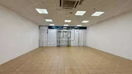 Отдел в ТЦ с подсобками