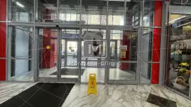 Аренда торгового помещения 144 кв.метров, 1 этаж Аренда торгового помещения 144 кв.метров, 1 этаж