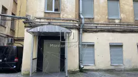 1этаж 95 м2 у метро, вход со двора