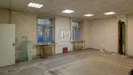 Универсальное у метро Удельная