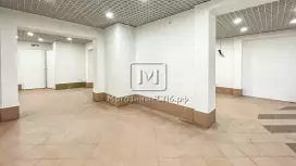 Супер проходное, сразу у метро
