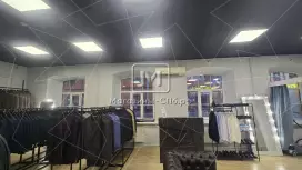 Аренда торгового помещения 133.5 кв.метров, 1 этаж Аренда торгового помещения 133.5 кв.метров, 1 этаж