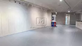 Аренда торгового помещения 193 кв.метров, 2 этаж