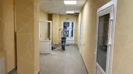 Аренда торгового помещения 210 кв.метров, 2 этаж