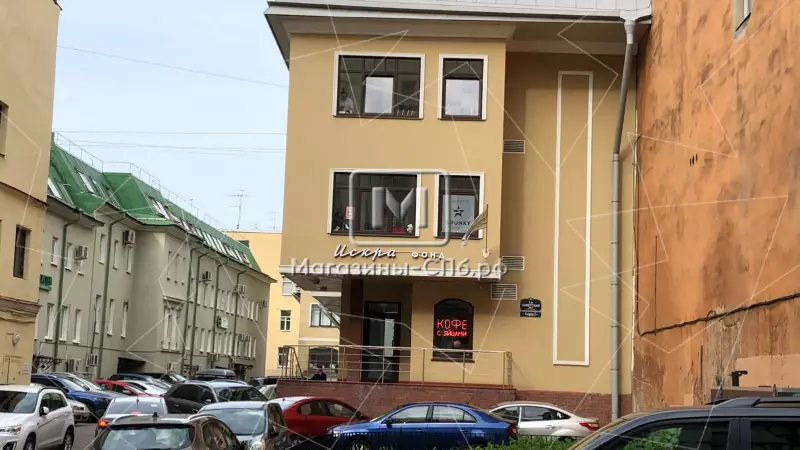 Аренда торгового помещения 242.5 кв.метров, Цоколь 98. Фото объекта