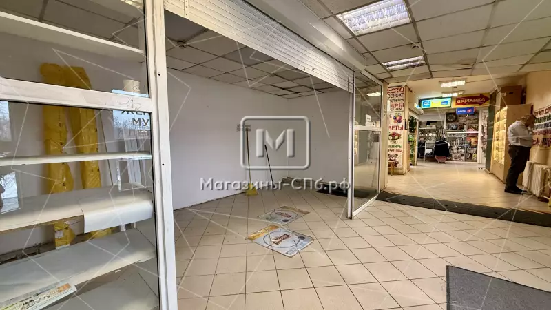Аренда торгового помещения 18.7 кв.метров, 1 этаж 98. Фото объекта