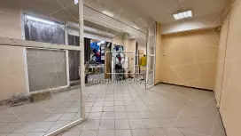 Аренда торгового помещения 12.5 кв.метров, 2 этаж