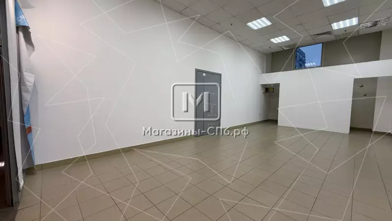 Аренда помещения 40,3 м2 в большом ТЦ 98. Фото объекта
