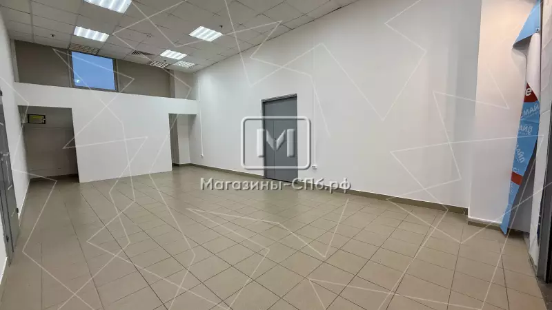 Аренда помещения 40,3 м2 в большом ТЦ 98. Фото объекта