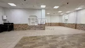 Аренда 185.6м2,отд.вход,парковка.Под склад/магазин Аренда 185.6м2,отд.вход,парковка.Под склад/магазин
