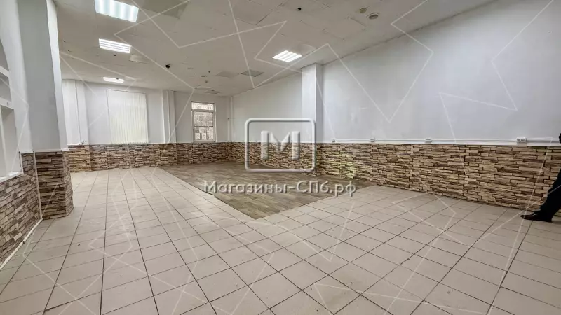 Аренда 185.6м2,отд.вход,парковка.Под склад/магазин 98. Фото объекта