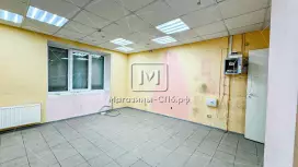 Помещение под магазин у метро Помещение под магазин у метро