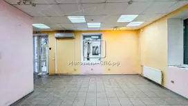 Помещение под магазин у метро Помещение под магазин у метро