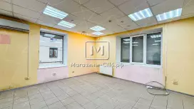 Помещение под магазин у метро Помещение под магазин у метро