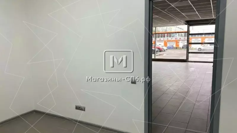 Аренда торгового помещения 126.3 кв.метров, 1 этаж 98. Фото объекта