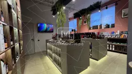 Аренда торгового помещения 80 кв.метров, 1 этаж