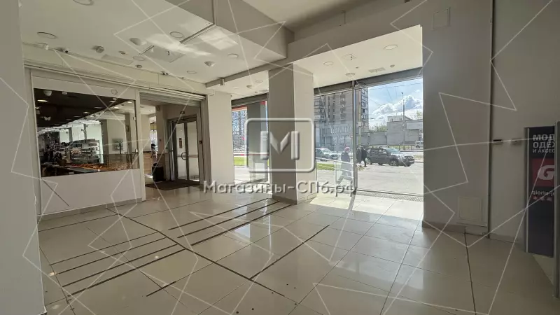 Аренда торгового помещения 43 кв.метров, 1 этаж 98. Фото объекта