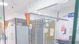В ТЦ 25 метров  1 этаж
