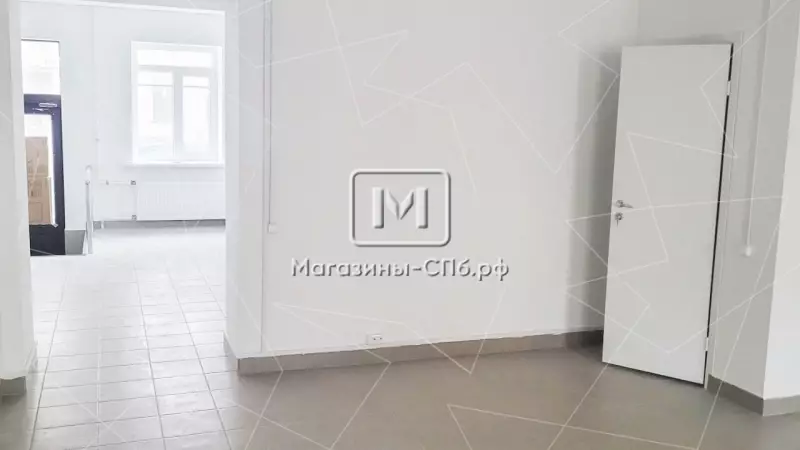 Помещение на трафике, 67 м2. У метро 98. Фото объекта