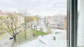 От 100 -500 м под ресторан вид на Неву!