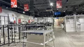 Крупный блок 780 м&sup2; в ТЦ,у эскалатора