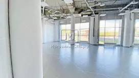 Аренда 239м&sup2;,большая витрина, готовый ремонт