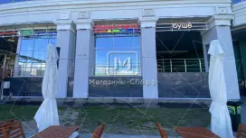 70 м2, вход с фасада рядом с Буше