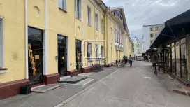 Помещение 109 м2 на первой линии рынка