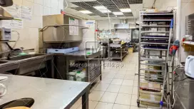 Топовое, напротив метро, 1 этаж 248 м2 Топовое, напротив метро, 1 этаж 248 м2