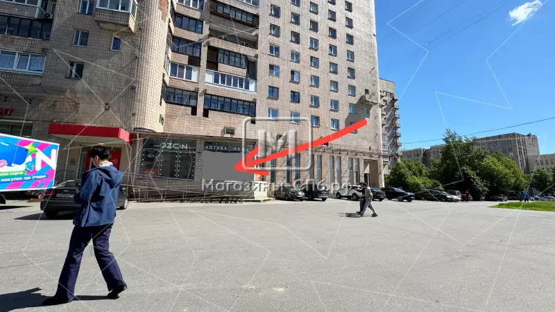Под общепит/магазин, рядом с Магнитом 98. Фото объекта