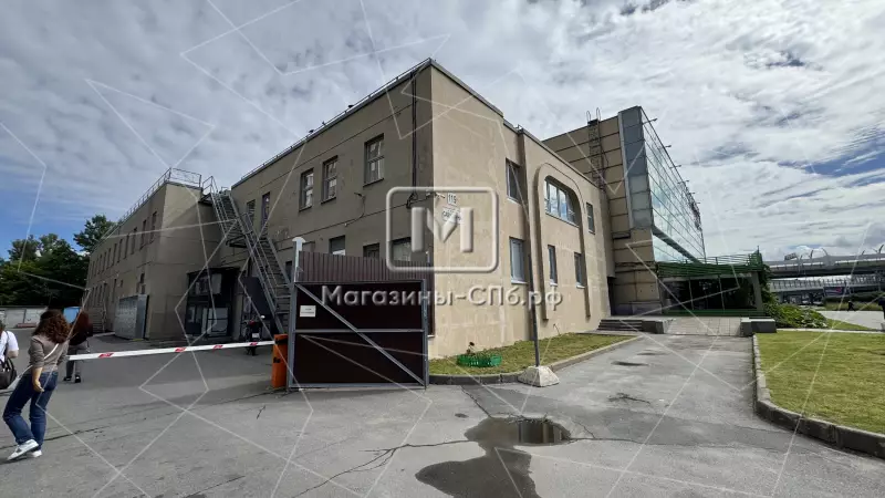 Аренда офиса 1500 кв.метров, 2 этаж 98. Фото объекта