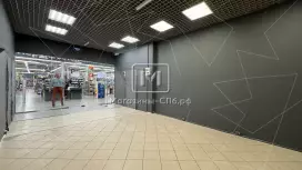 Прикассовая зона на трафике: 51м, 1 этаж