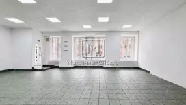 Офис/магазин 205 м2. первая линия, отд.вход Офис/магазин 205 м2. первая линия, отд.вход