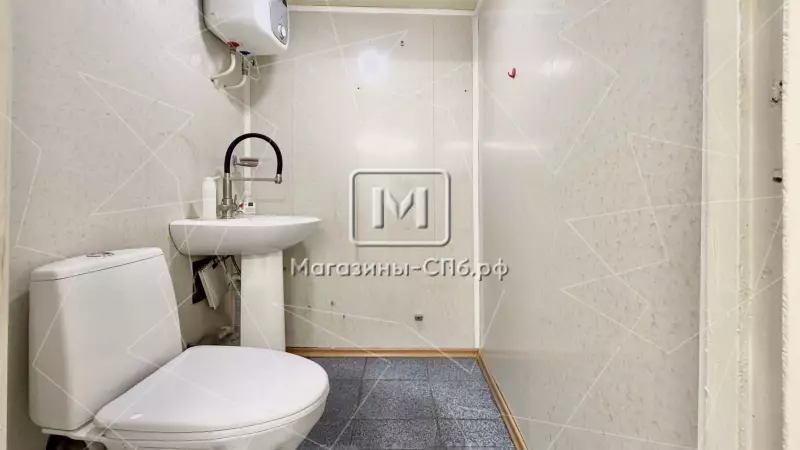 Офис/магазин 205 м2. первая линия, отд.вход 98. Фото объекта