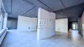 Ресторан/бар  151м, 1 этаж 3 входа