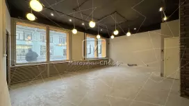 2 витрины на трафике  56м, 1 этаж