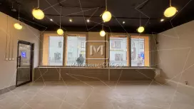 2 витрины на трафике  56м, 1 этаж