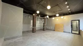 2 витрины на трафике  56м, 1 этаж