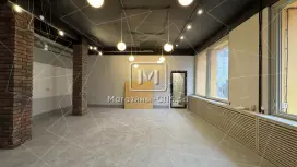 2 витрины на трафике  56м, 1 этаж