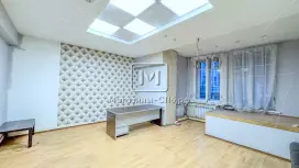 Витрины 1 линия помещения 163 кв.метров, 1 этаж